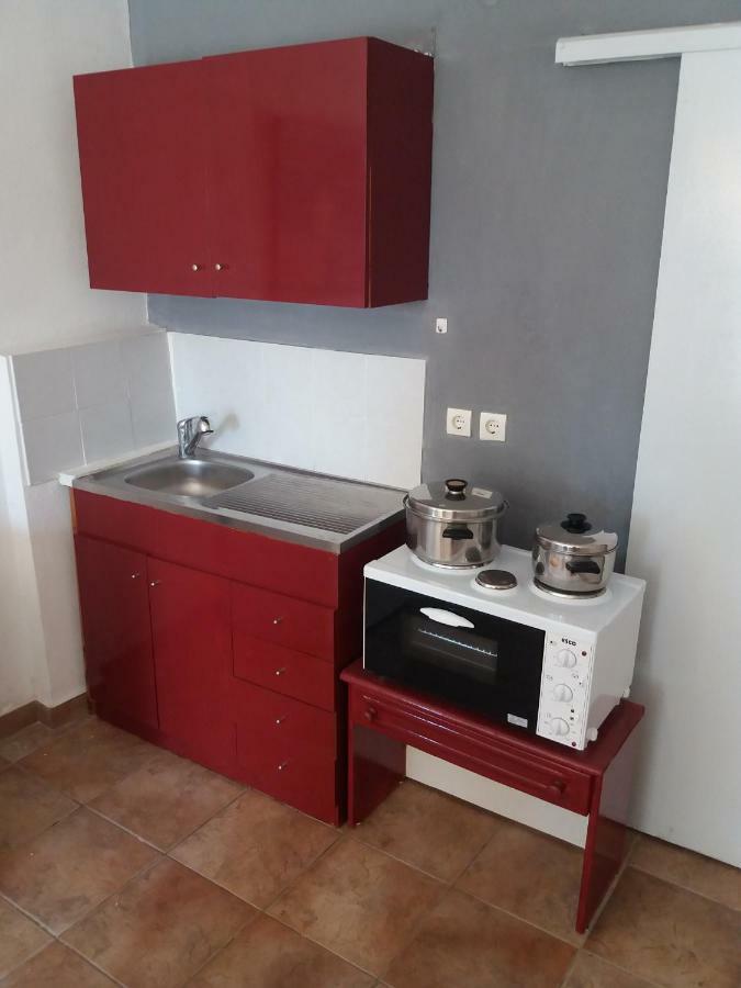 Studio In Garden Порос Экстерьер фото