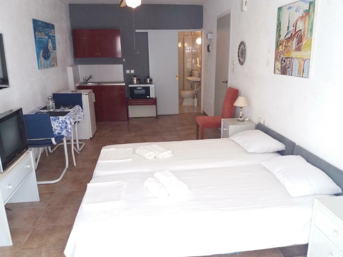 Studio In Garden Порос Экстерьер фото