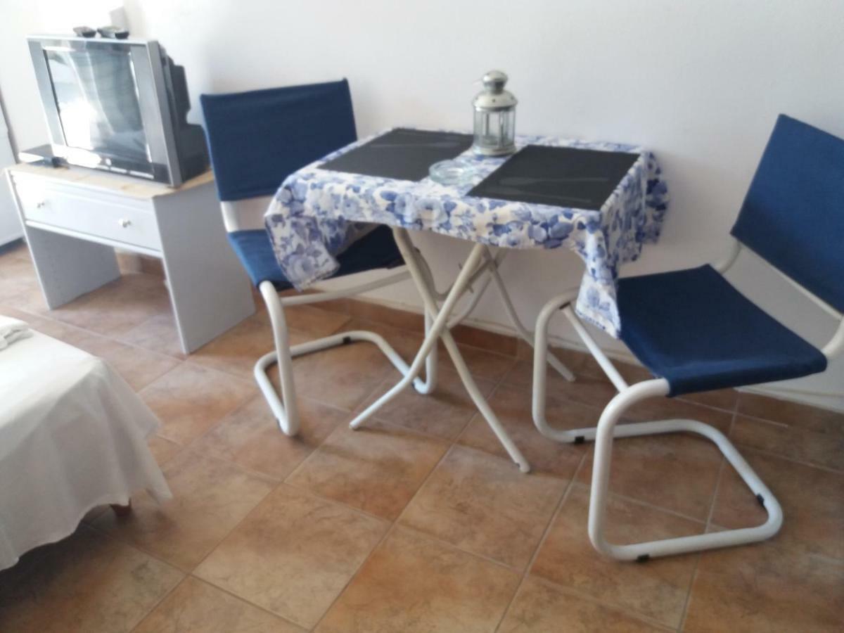 Studio In Garden Порос Экстерьер фото